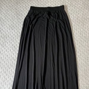 Ann Taylor Loft Pull on long black skirt size S